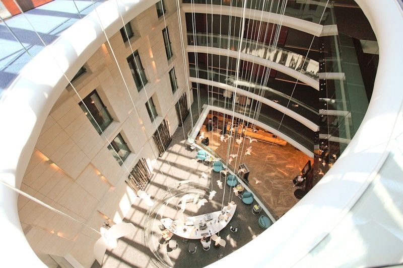 伊斯坦布尔老城希尔顿双树酒店 外观 照片 The atrium of the new building